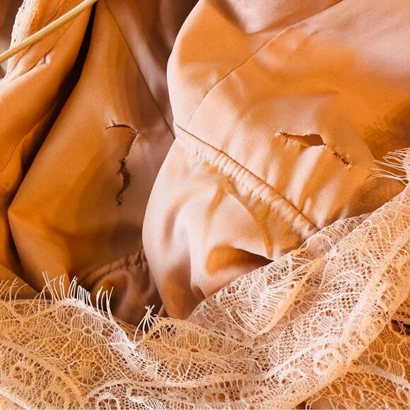 Pretty Pink Party Dress size Large (fits a 12) - Picture 6 of 9